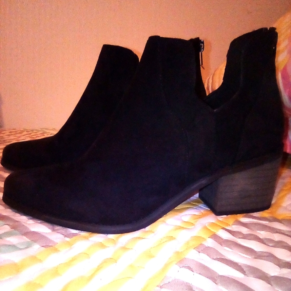 Natural Reflections Western Booties for Ladies